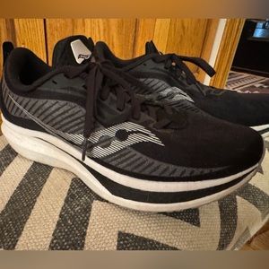 Saucony Endorphin Speed 2 women’s size 9